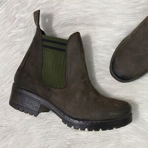 Bueno Florida Chelsea Boots Brown Leather Green Elastic Gore Lug Sole Ankle Boot